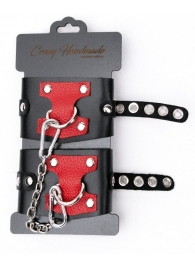 Черные наручники с красным декором и заклепками - Crazy Handmade - купить с доставкой в Грозном
