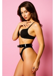 Эффектный черный пояс из лаковой эко-кожи - БДСМ Арсенал - купить с доставкой в Грозном