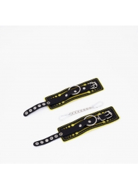 Черно-желтые кожаные наручники с жёлтой строчкой - Crazy Handmade - купить с доставкой в Грозном