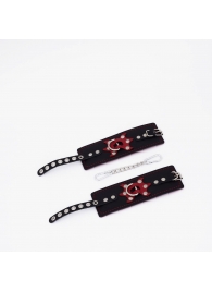 Черные кожаные наручники с красным декором и строчкой - Crazy Handmade - купить с доставкой в Грозном