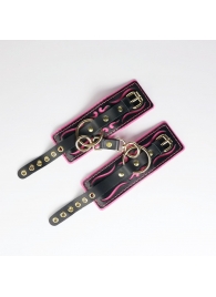 Черные кожаные наручники с розовой строчкой - Crazy Handmade - купить с доставкой в Грозном