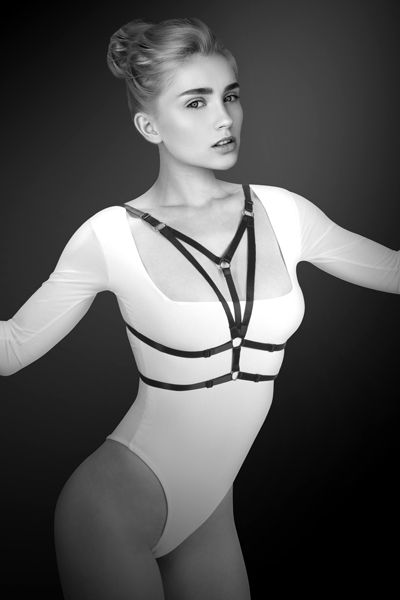 Черная упряжь на грудь Laura - Bijoux Pour Toi - купить с доставкой в Грозном